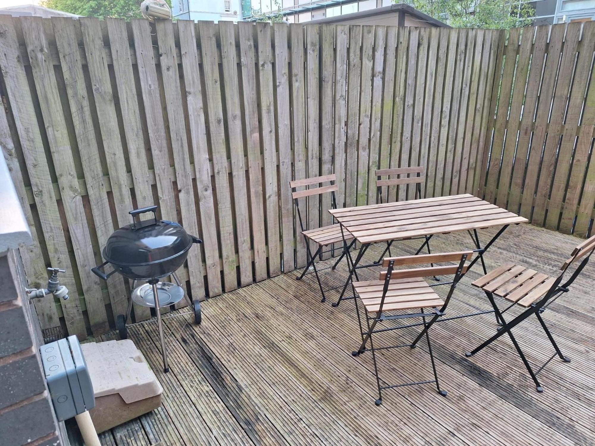 Spacious House By Quay - Sleeps 7 - Free Parking Plymouth Exterior photo