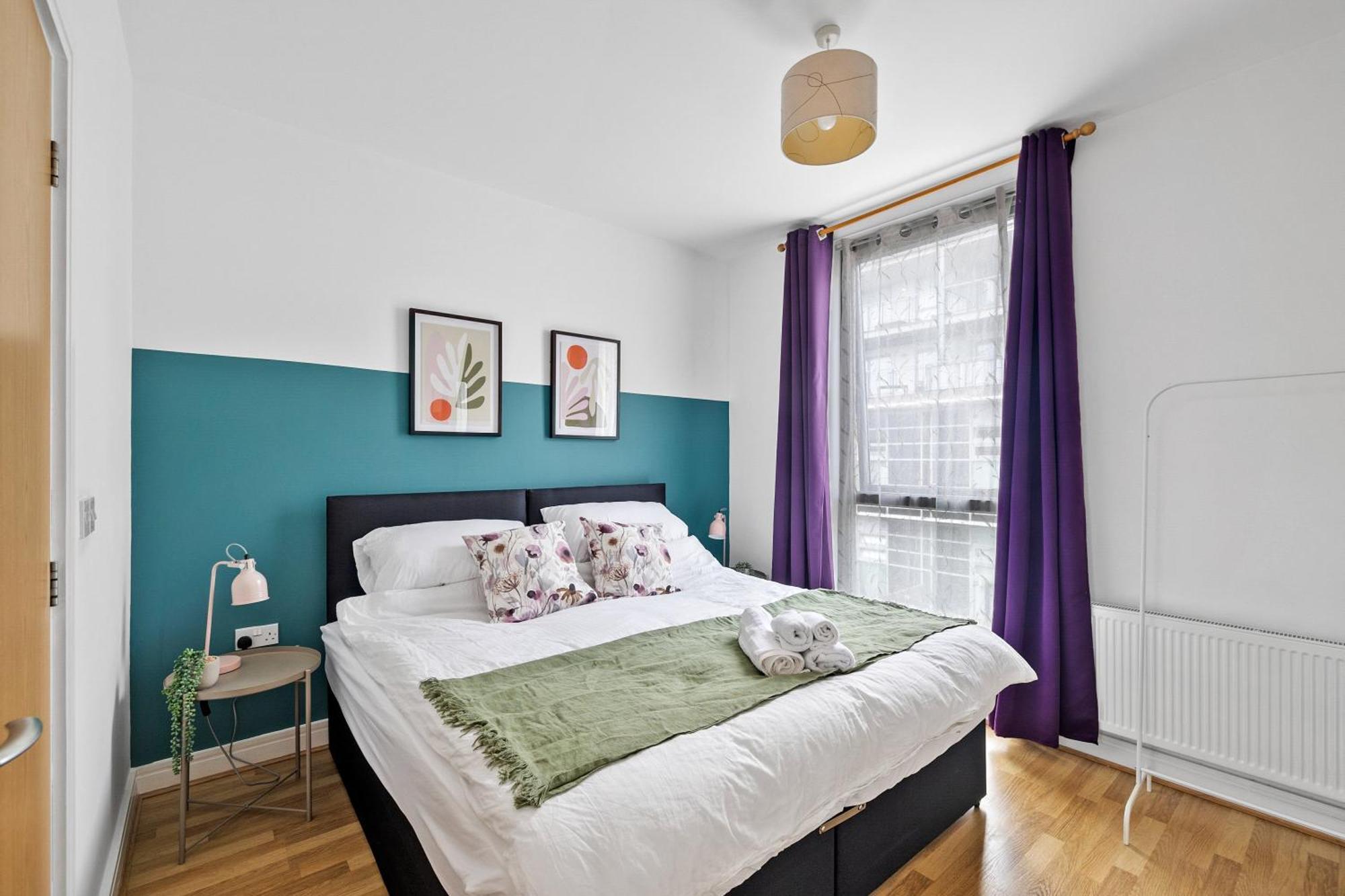 Spacious House By Quay - Sleeps 7 - Free Parking Plymouth Exterior photo